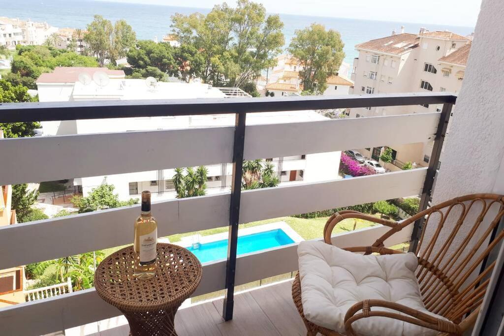 Modern studio near beach. Sea, pool&WI-FI Benalmádena Esterno foto
